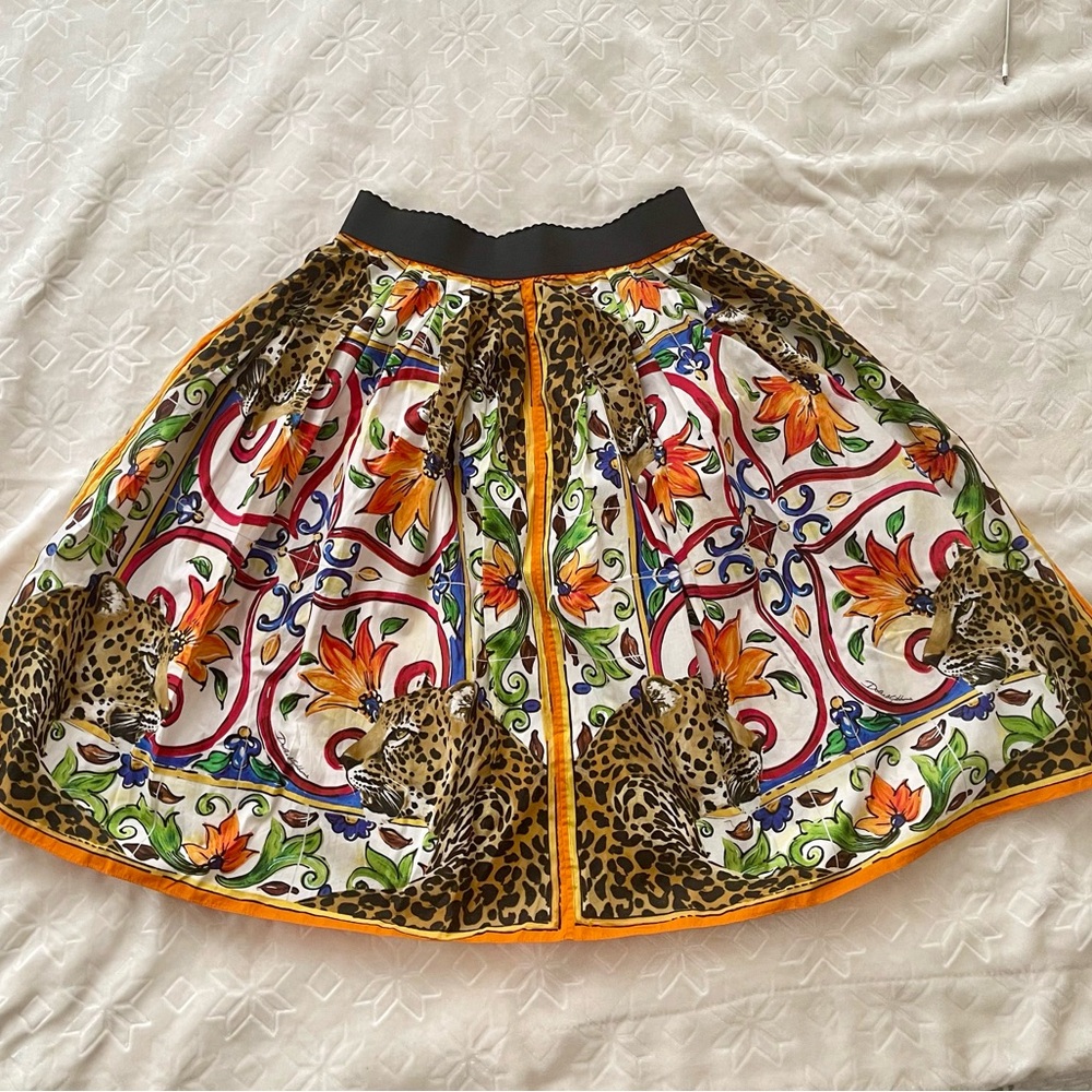 Dolce and Gabbana skirt size IT44